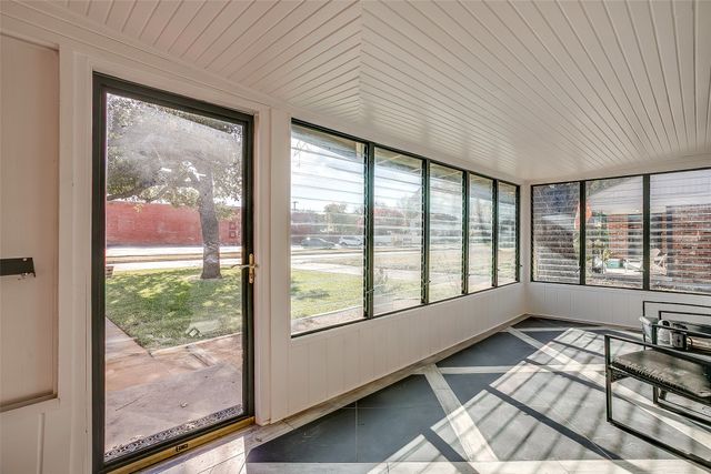 3532 W Biddison Street, Fort Worth, TX 76109