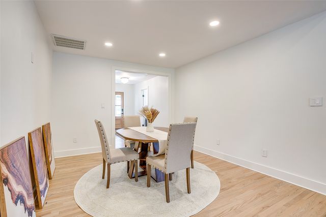 3532 W Biddison Street, Fort Worth, TX 76109