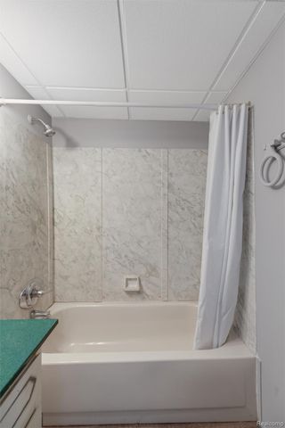 209 W Aldrich Street W, Capac Village, MI 48014