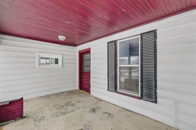 209 W Aldrich Street W, Capac Village, MI 48014