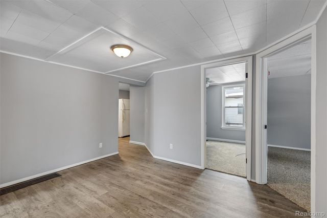 209 W Aldrich Street W, Capac Village, MI 48014