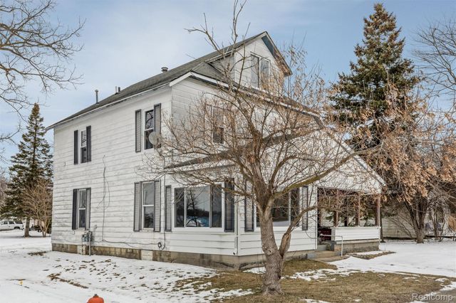 209 W Aldrich Street W, Capac Village, MI 48014