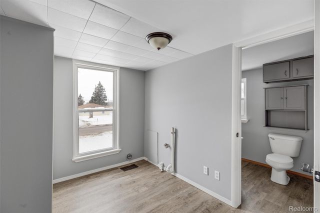 209 W Aldrich Street W, Capac Village, MI 48014