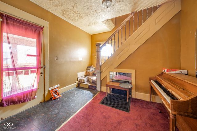 1019 S 15th Street, Terre Haute, IN 47807