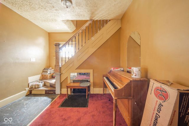 1019 S 15th Street, Terre Haute, IN 47807