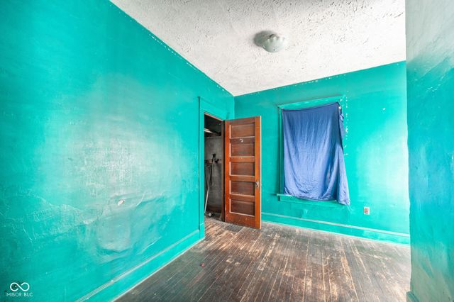 1019 S 15th Street, Terre Haute, IN 47807