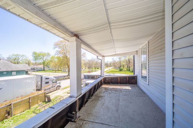 1019 S 15th Street, Terre Haute, IN 47807