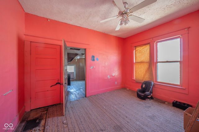 1019 S 15th Street, Terre Haute, IN 47807