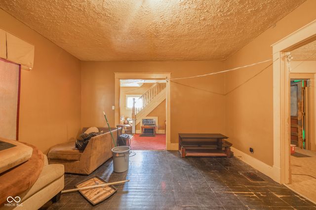 1019 S 15th Street, Terre Haute, IN 47807