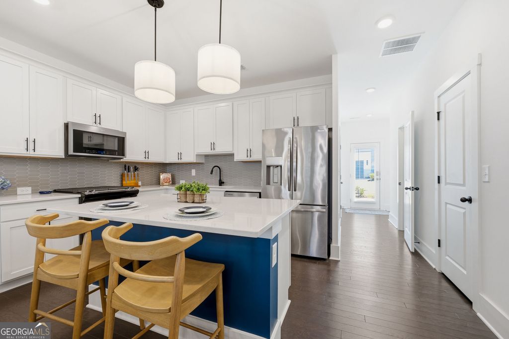 1506 Pinedale Crescent NW 101, Atlanta, GA 30318 — photo 2
