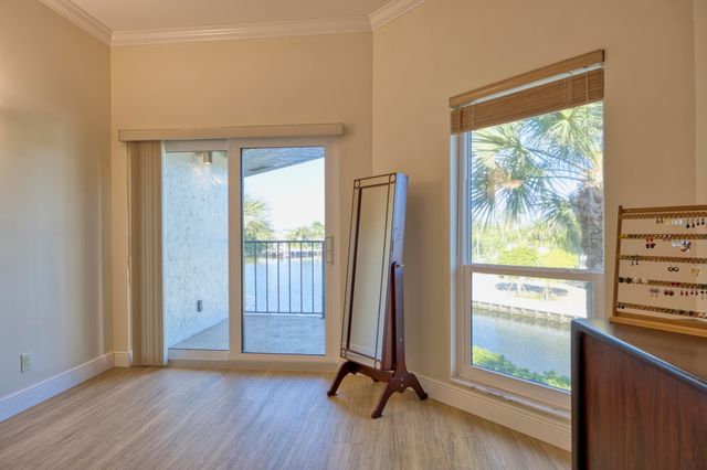 800 Andrews Avenue 14, Delray Beach, FL 33483