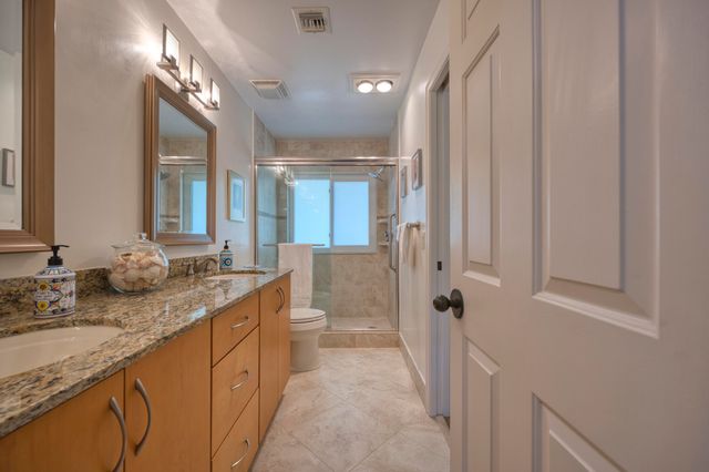 800 Andrews Avenue 14, Delray Beach, FL 33483