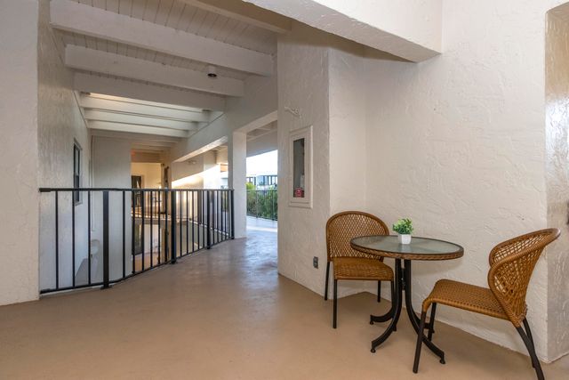 800 Andrews Avenue 14, Delray Beach, FL 33483