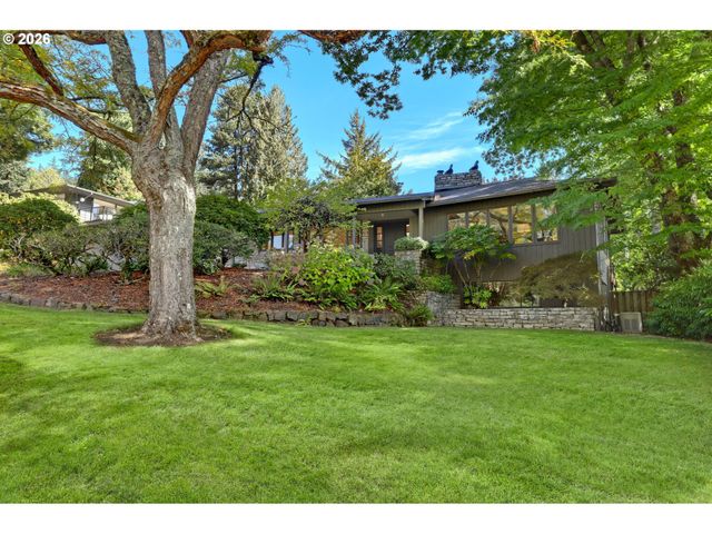 3646 Sw 50TH Ave, Portland, OR 97221
