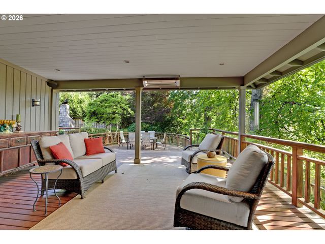 3646 Sw 50TH Ave, Portland, OR 97221