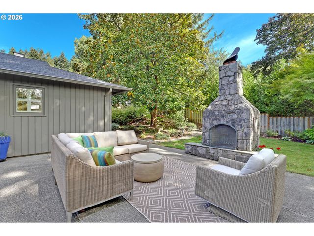3646 Sw 50TH Ave, Portland, OR 97221