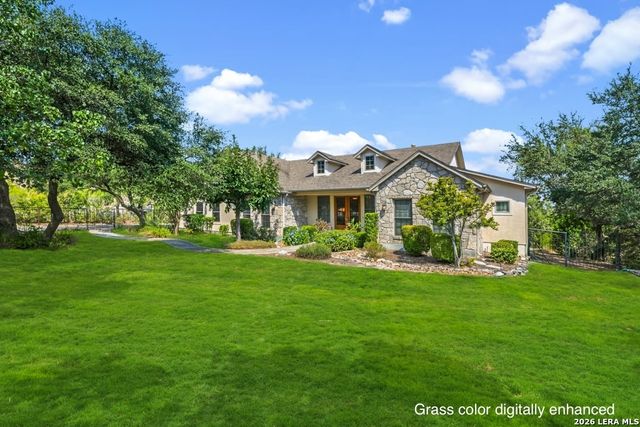827 Highland Spgs, Canyon Lake, TX 78133