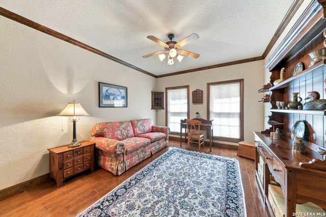 827 Highland Spgs, Canyon Lake, TX 78133
