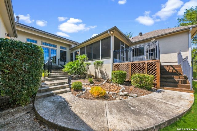 827 Highland Spgs, Canyon Lake, TX 78133