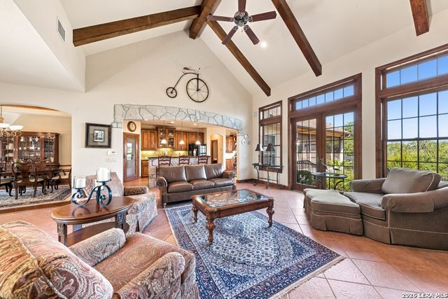 827 Highland Spgs, Canyon Lake, TX 78133