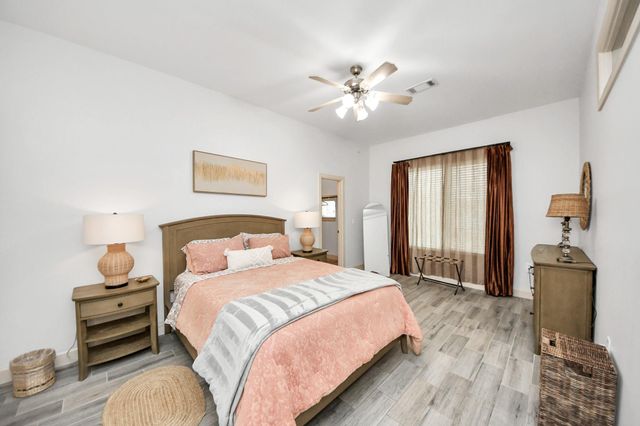 1900 Genesee Street 204, Houston, TX 77006
