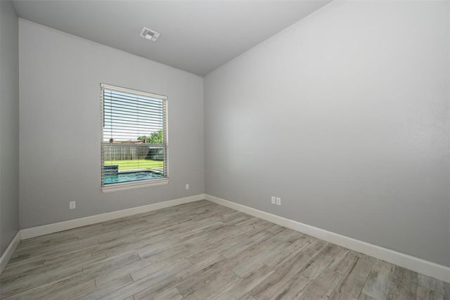13317 NW 7th Court, Yukon, OK 73099