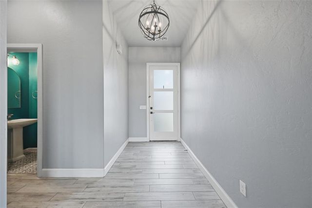 13317 NW 7th Court, Yukon, OK 73099