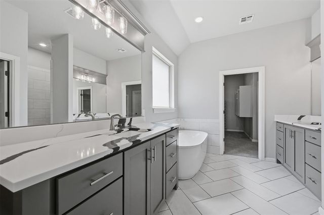13317 NW 7th Court, Yukon, OK 73099