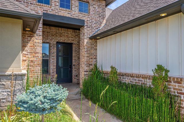 13317 NW 7th Court, Yukon, OK 73099