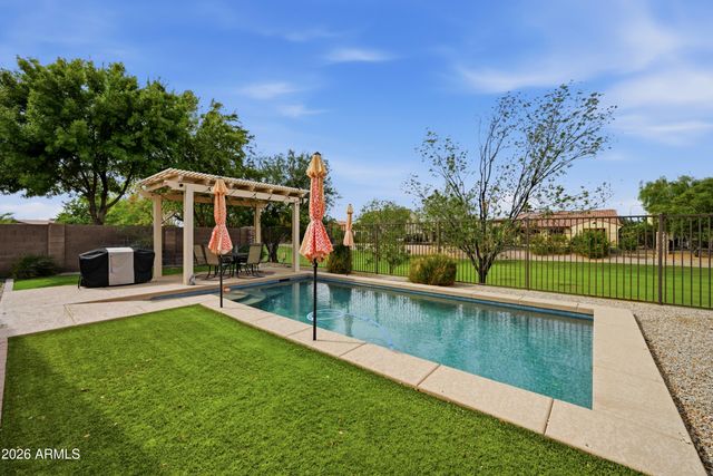 4030 S Big Horn Place Place, Chandler, AZ 85249