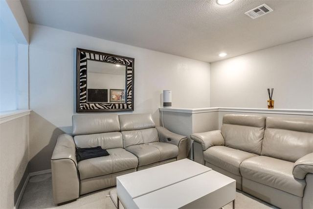 6500 N Grand Boulevard 195, Oklahoma City, OK 73116