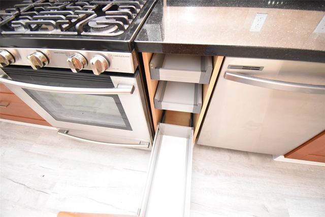 82 Harbor Lane, Kemah, TX 77565