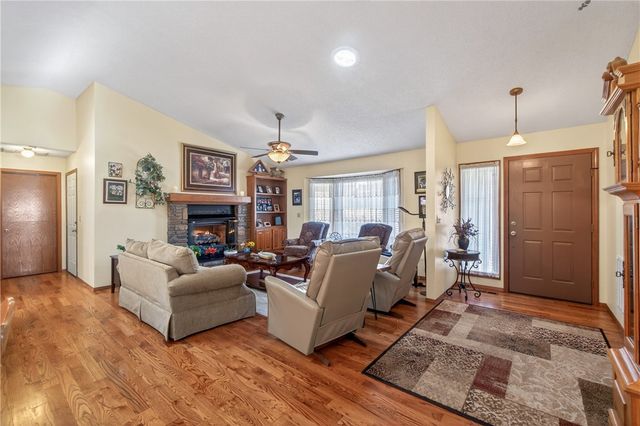 20 Eyemouth Drive, Bella Vista, AR 72715