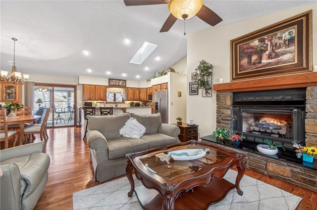 20 Eyemouth Drive, Bella Vista, AR 72715