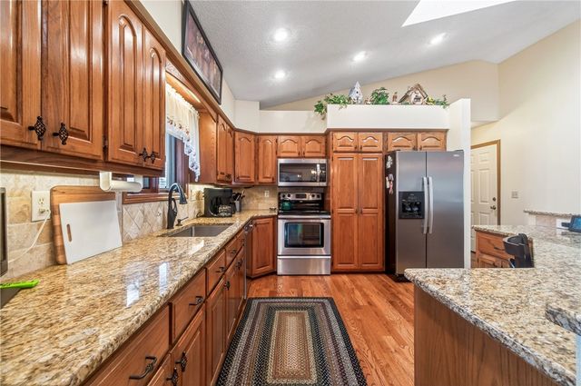 20 Eyemouth Drive, Bella Vista, AR 72715