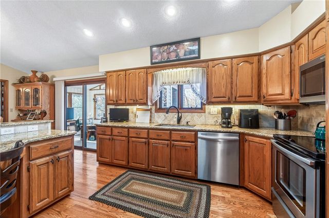 20 Eyemouth Drive, Bella Vista, AR 72715