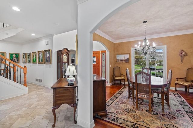1240 Four Winds WAY, Hartland, WI 53029