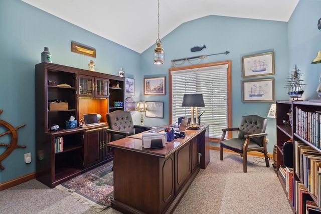 1240 Four Winds WAY, Hartland, WI 53029