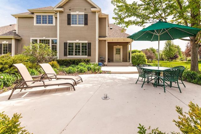 1240 Four Winds WAY, Hartland, WI 53029
