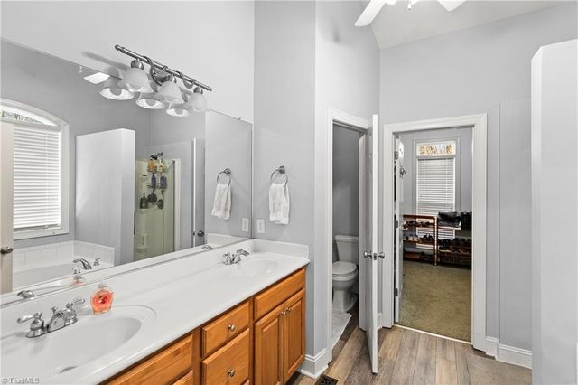 5111 Spiral Wood Drive, Clemmons, NC 27012