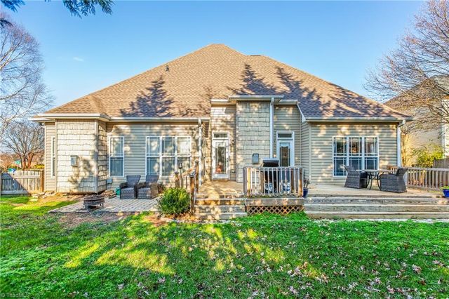 5111 Spiral Wood Drive, Clemmons, NC 27012