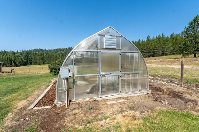 1381 Little Twin Lakes Rd, Colville, WA 99114