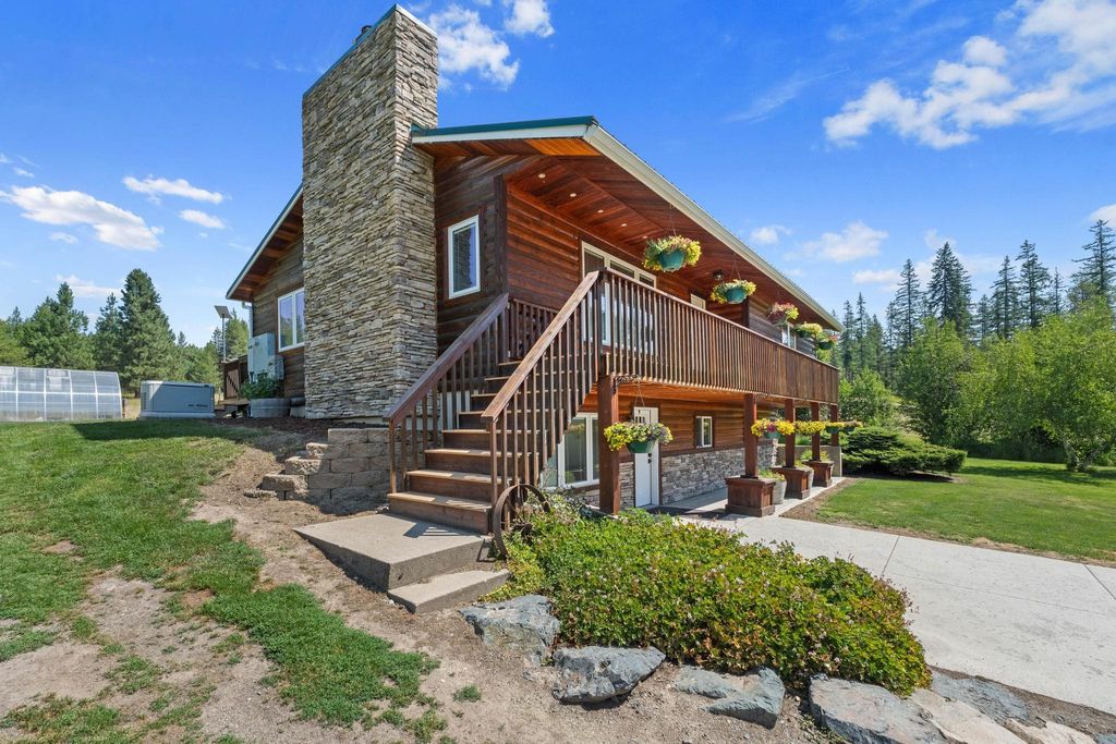 1381 Little Twin Lakes Rd, Colville, WA 99114