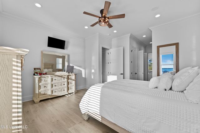 527 Sandy Hook Drive, Pass Christian, MS 39571