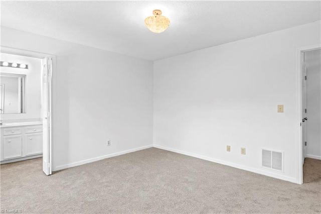 3138 Burke Mill Court, Winston-salem, NC 27103