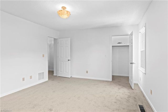 3138 Burke Mill Court, Winston-salem, NC 27103