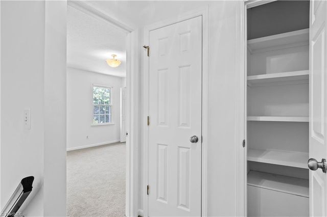 3138 Burke Mill Court, Winston-salem, NC 27103