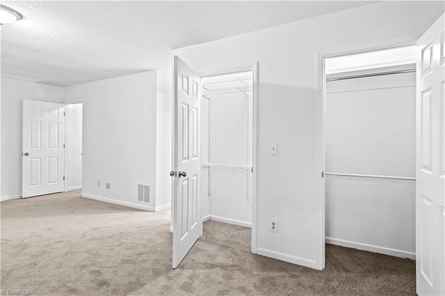 3138 Burke Mill Court, Winston-salem, NC 27103