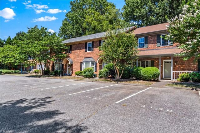 3138 Burke Mill Court, Winston-salem, NC 27103