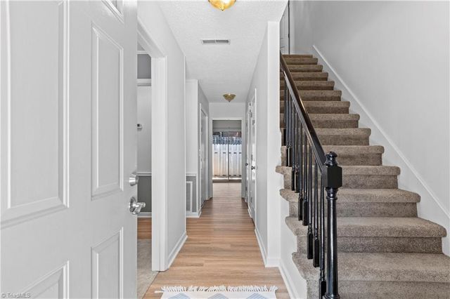 3138 Burke Mill Court, Winston-salem, NC 27103